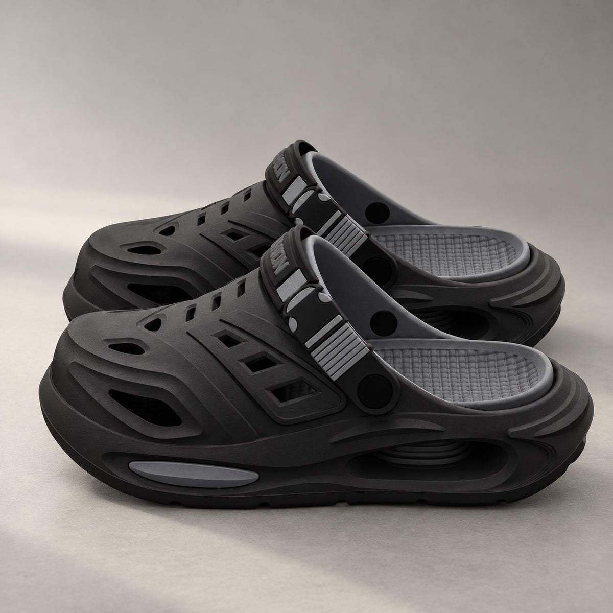 The Recovery Clog in black, side view